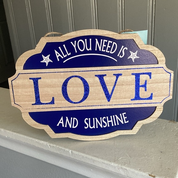 NWT All You Need is LOVE And Sunshine- Nautical Wooden Medallion Decor Sign - Picture 17 of 17